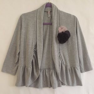 5/$25🔅Robin K Gray Ruffle Cropped Cardigan Small
